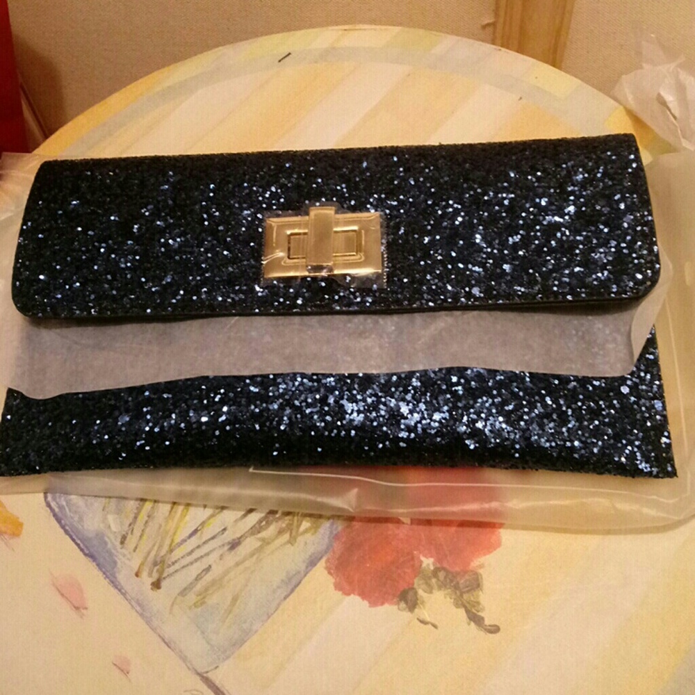 Blue. Clutch